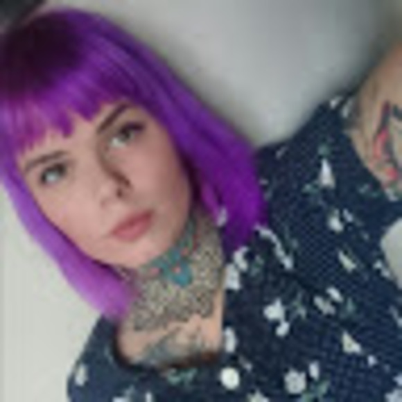 Meet your Posher, Sarah - Picture 1 of 1